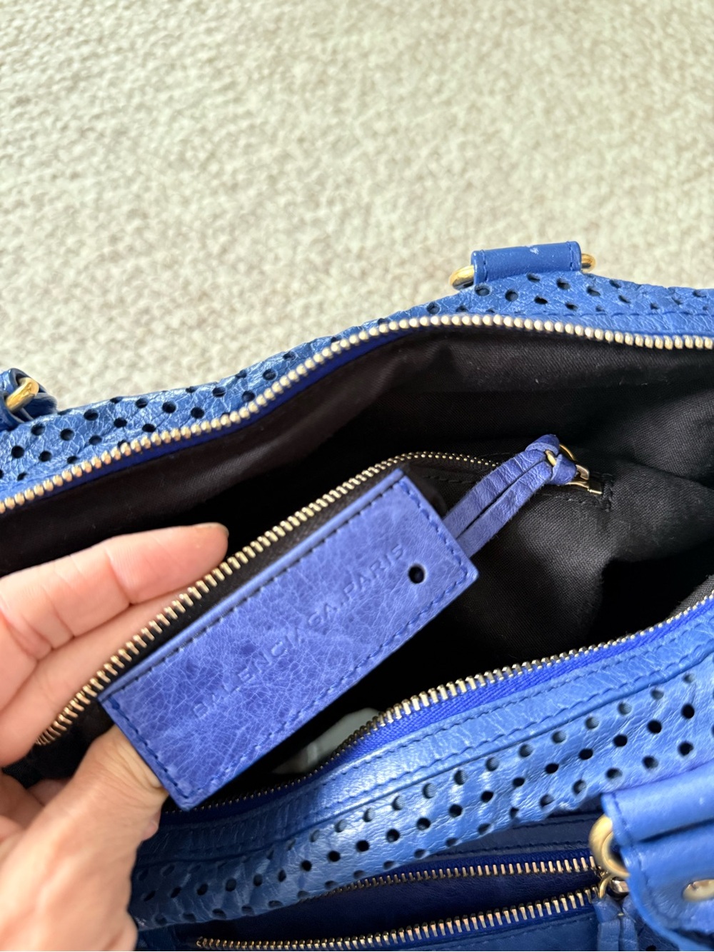 Balenciaga 2013 Blue Cross Perforated Lambskin Motorcycle City Bag (large) - Picture 9 of 17